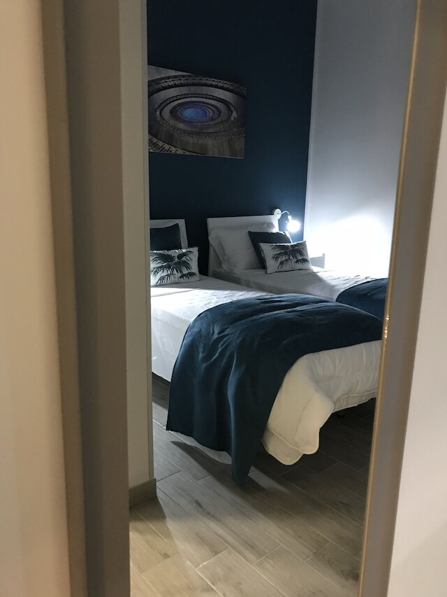 ジョイ ネイプルズ