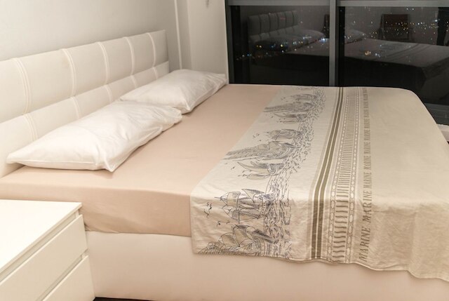 ドゥマンカヤ イコン 33 フロア 1 ベッドルーム A