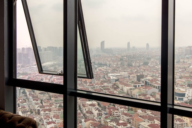 ドゥマンカヤ イコン 33 フロア 1 ベッドルーム A