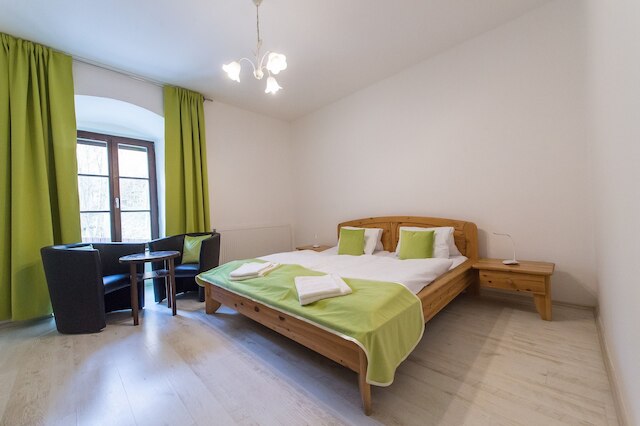 ペンジオン ザメッカ ザラーダ