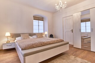 チャールズ ブリッジ ロイヤル アパートメント