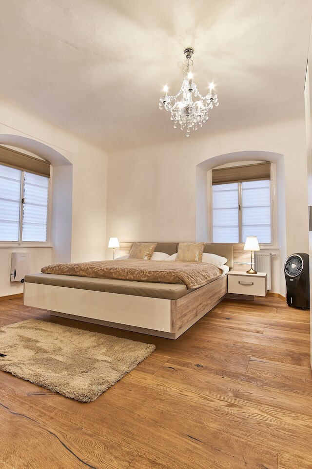 チャールズ ブリッジ ロイヤル アパートメント