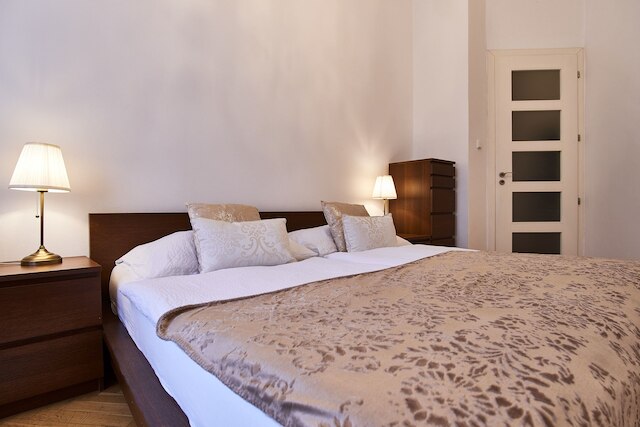 オールド タウン スクエア ロイヤル アパートメント