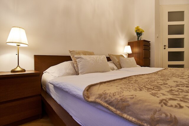 オールド タウン スクエア ロイヤル アパートメント