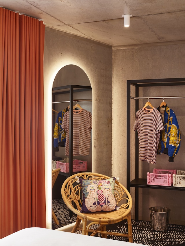 ママ シェルター リール