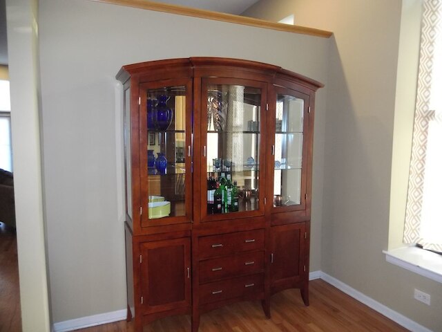 バックタウン アーバン ラグジュアリー アンド コンビニエンス ニア Lトレイン ストップ アット ウェスタン