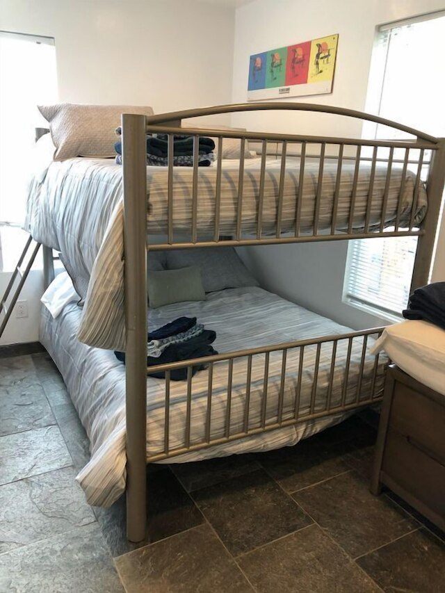 ネューウエスト ハウス オン ザ コート リード プラチナム セーティフィド グレート フォー グループス アンド ファミリーズ