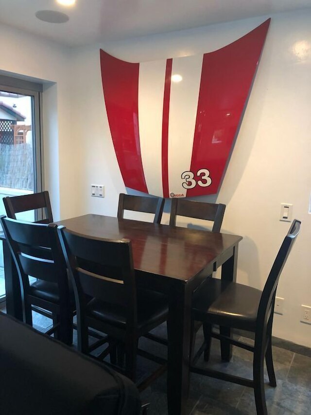 ネューウエスト ハウス オン ザ コート リード プラチナム セーティフィド グレート フォー グループス アンド ファミリーズ