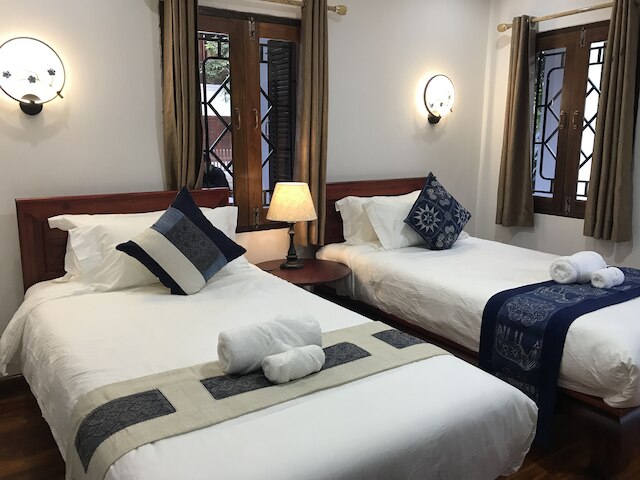 ウィズダム ミステリー ホテル