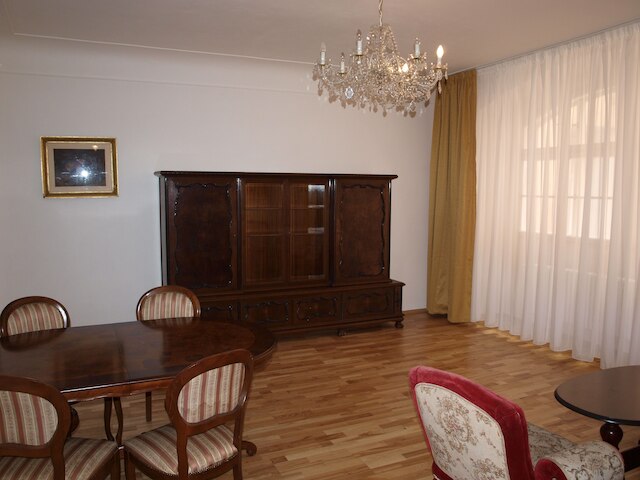 キャッスル アパートメント