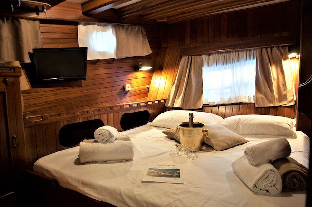 レディー クリスタ