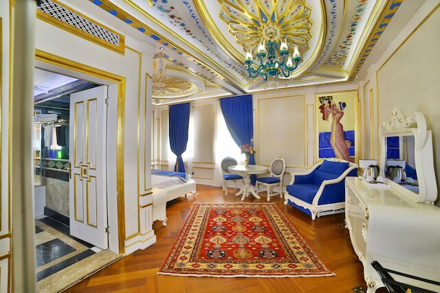 セブン ヒルズ パレス & スパ