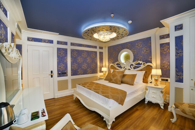 セブン ヒルズ パレス & スパ