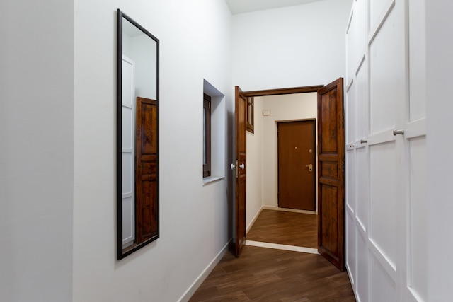 クアトロ カンティ チャーミング フラット