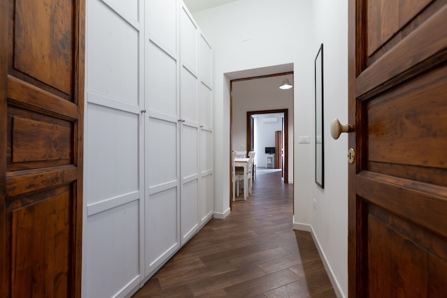 クアトロ カンティ チャーミング フラット