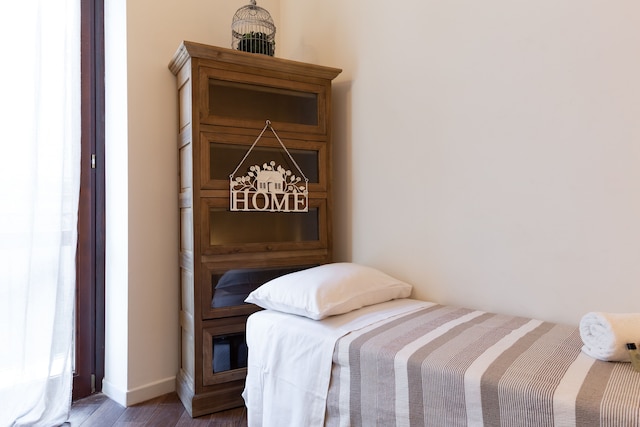 クアトロ カンティ チャーミング フラット