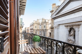 クアトロ カンティ チャーミング フラット