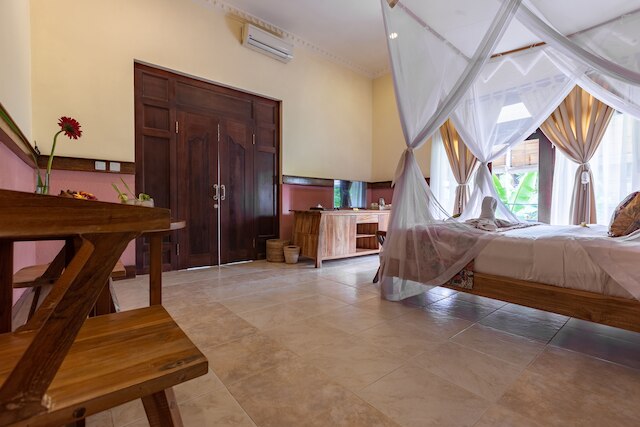 ウブド オーラ リトリート