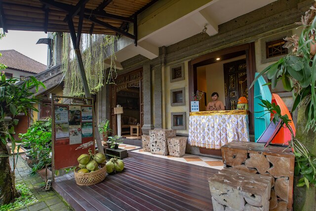 ウブド オーラ リトリート