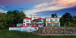 ナエリモン ビーチ ペンション