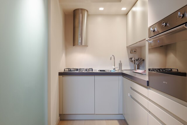 イン ザ シャドウ オブ ザ トゥー タワーズ