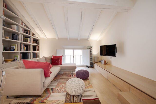 イン ザ シャドウ オブ ザ トゥー タワーズ