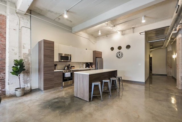 ビューティフル 3 ベッド ユニット イン パーフェクト ダウンタウン ロケーション