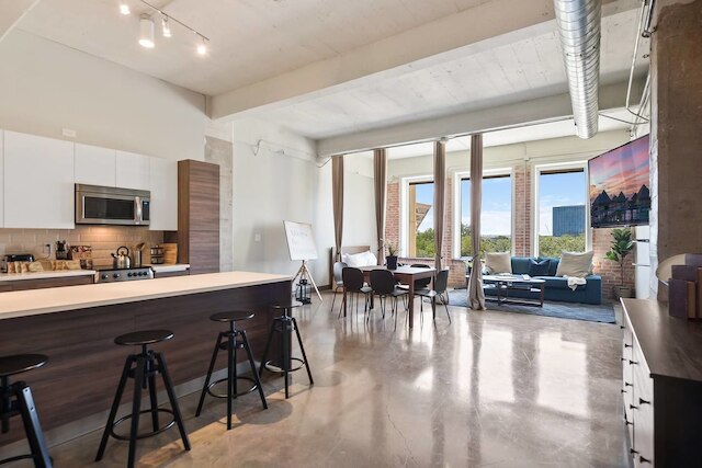 3 ベッドルーム - ベスト ロケーション プール ジム & パーキング