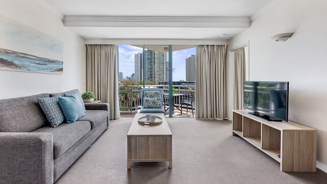 ホリデー ホリデー クラウン タワーズ