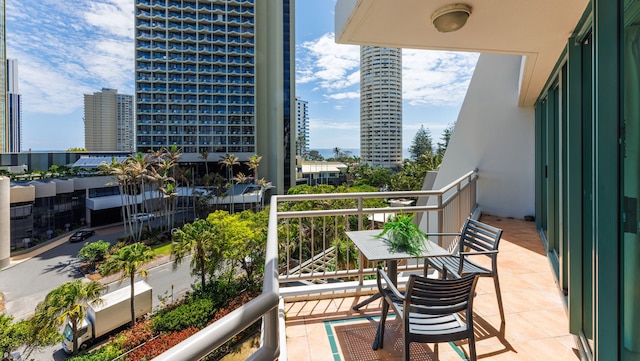 ホリデー ホリデー クラウン タワーズ