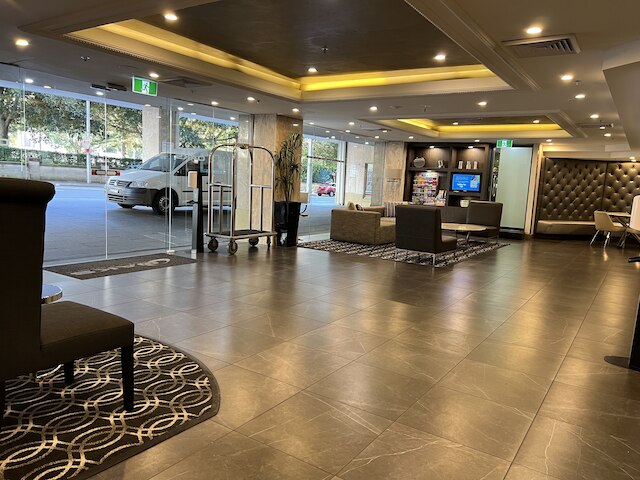 シドニー ハイド パーク パックスセーフ アパートメンツ