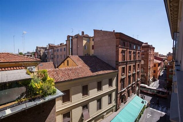 スカイライン セントラル アパートメント