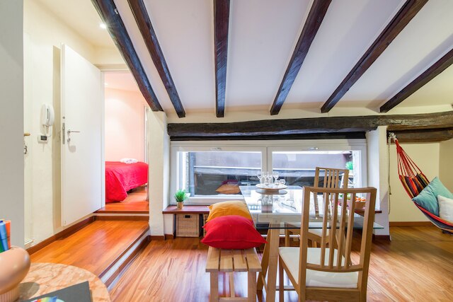 ボローニャ レインボー アパートメント