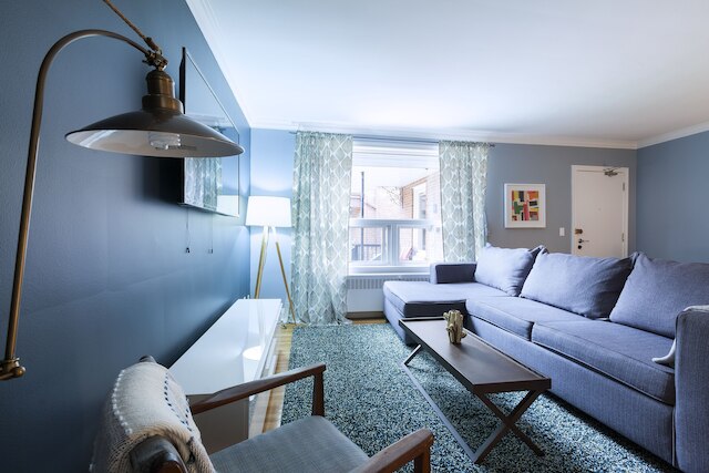 スぺーシャス アパートメント イン フォレスト ヒル (無料駐車場)