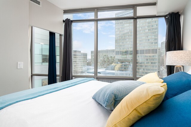 クイックステイ - ラグジュリアス 2 ベッドルーム コンド ダウンタウン コア