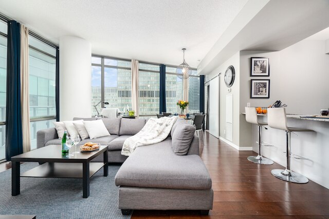 クイックステイ - ラグジュリアス 2 ベッドルーム コンド ダウンタウン コア