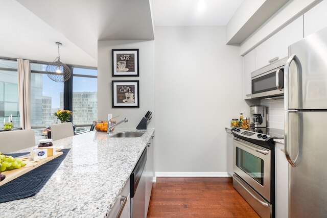 クイックステイ - ラグジュリアス 2 ベッドルーム コンド ダウンタウン コア