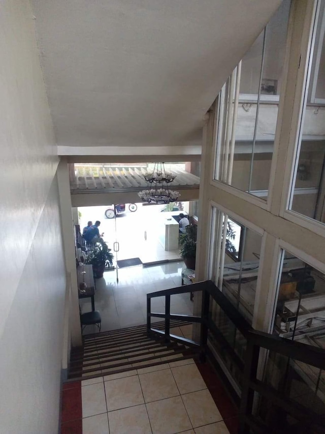 エコヌミ ルームズ アット ベンロシ プラザ