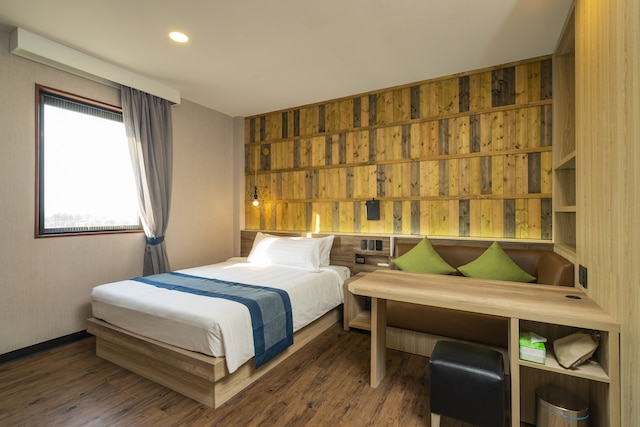 スーパー ホテル ティラワ