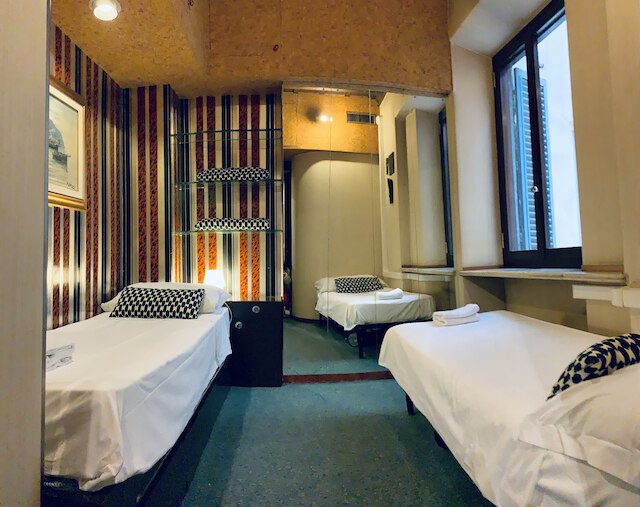 ローリナ アパートメント スパニッシュ ステップス