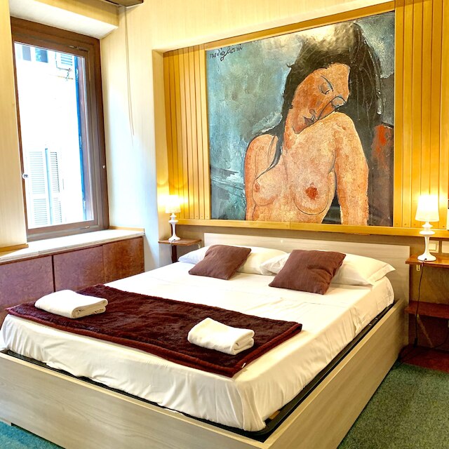 ローリナ アパートメント スパニッシュ ステップス