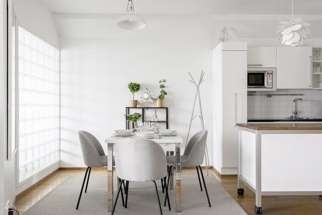 2ンドホームズ 1ッBルーム アパートメント イン カンピ センター ウィズ サウナ アンド バルコニー