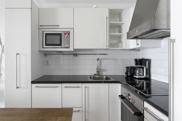 2ンドホームズ 1ッBルーム アパートメント イン カンピ センター ウィズ サウナ アンド バルコニー