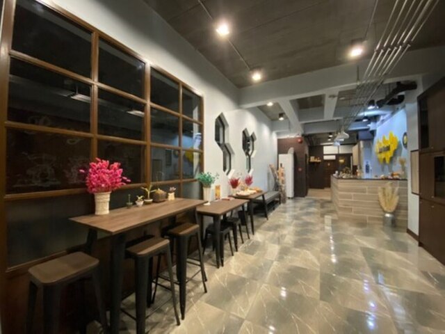 レイ コーヒー バー & ホステル - 大人限定