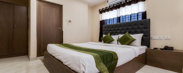 トリーボ トレンド ロイヤル クラウン