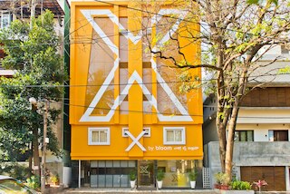 X バイ ブルーム - インディラナガー