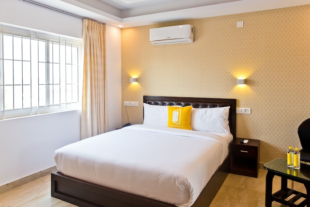 X バイ ブルーム - インディラナガー