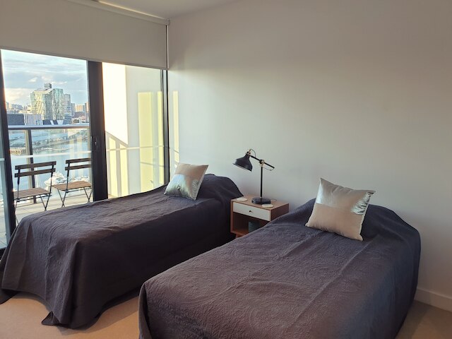 オレンジ ステイ アット コリンズ ワーフ