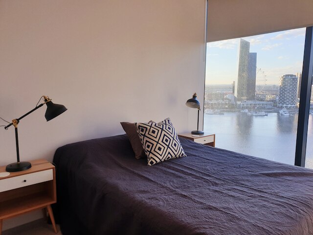 オレンジ ステイ アット コリンズ ワーフ