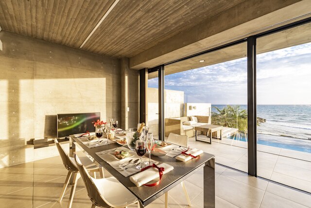 ディーズグロウ リゾート インフィニティプールヴィラ 渡口の浜